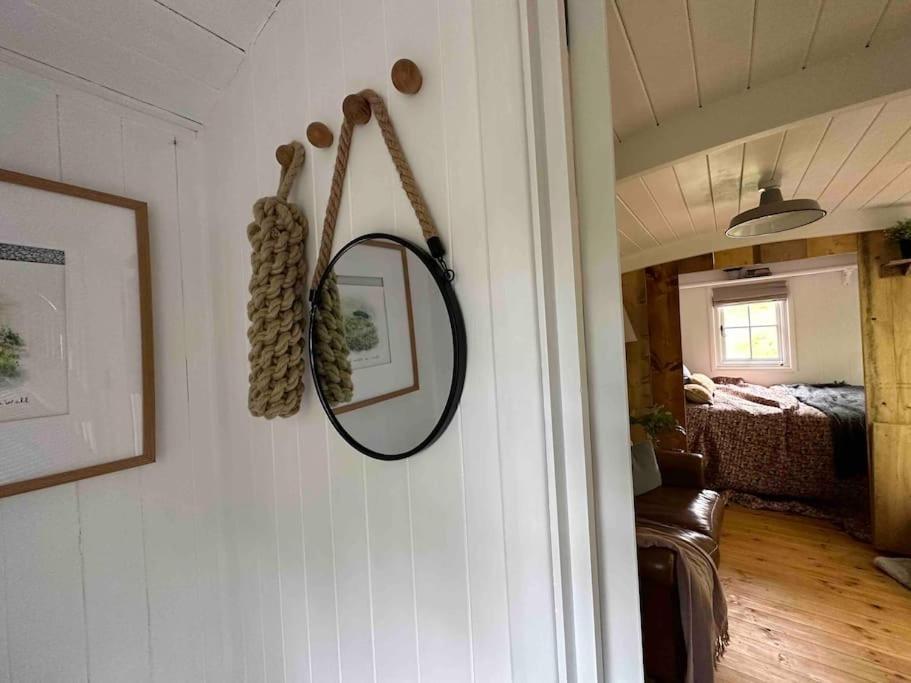 Cornwall Woodland Shepherd'S Hut Deirdres Hut Bodmin Kültér fotó