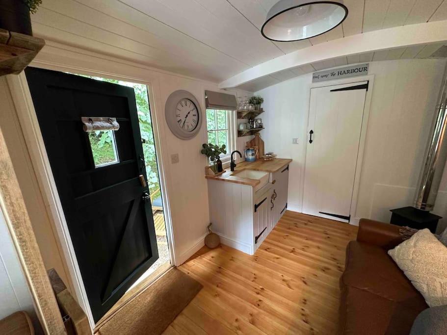 Cornwall Woodland Shepherd'S Hut Deirdres Hut Bodmin Kültér fotó