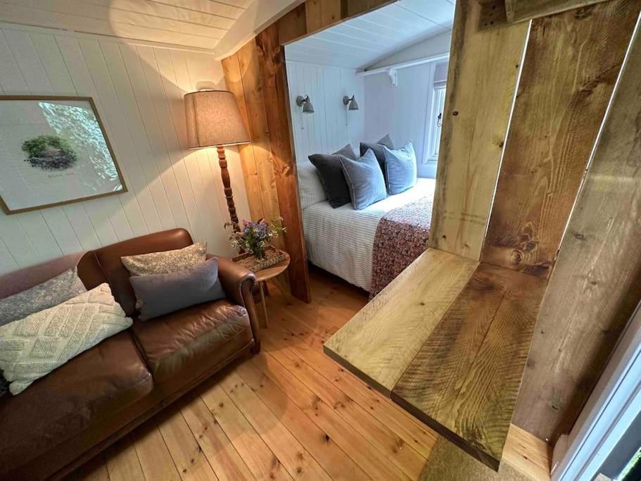 Cornwall Woodland Shepherd'S Hut Deirdres Hut Bodmin Kültér fotó